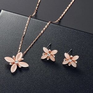 *WYNNA* 3-Pc Rose Gold Flower x Rhinestone Fashion Jewelry Set